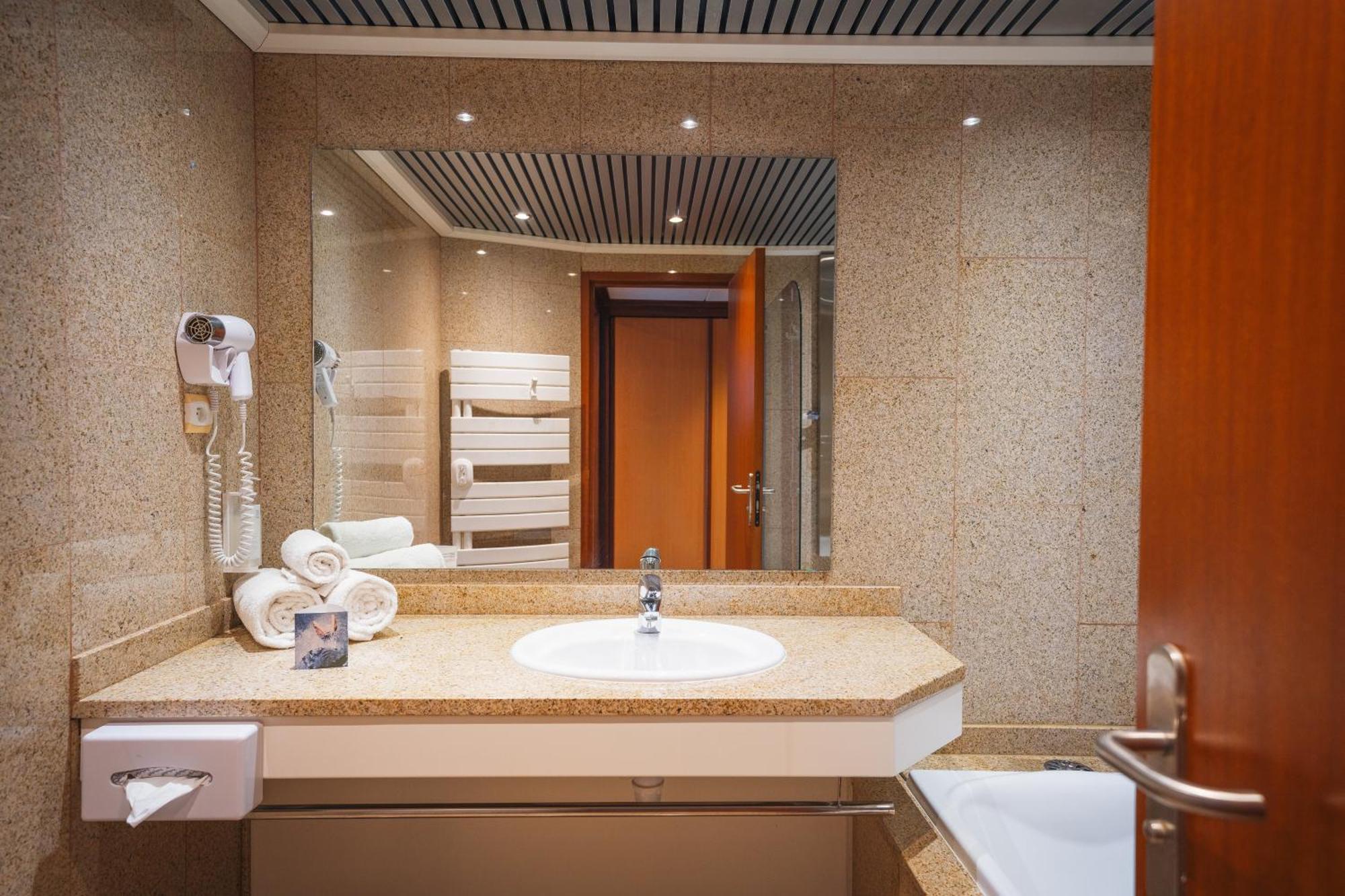 סן-ברבן-לה-פן Hotel Spa Du Beryl St Brevin L'Ocean מראה חיצוני תמונה